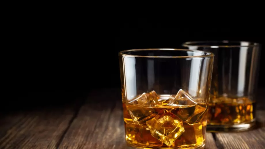 Алкохолът увеличава риска от смъртност при една от най-коварните болести