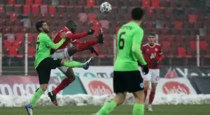 {{ otherArticle[0].article.title }}