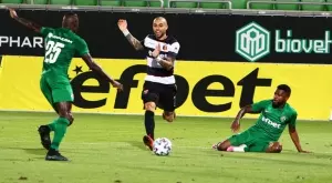 Къде да гледаме Локомотив (Пловдив) - Лудогорец в Първа лига?