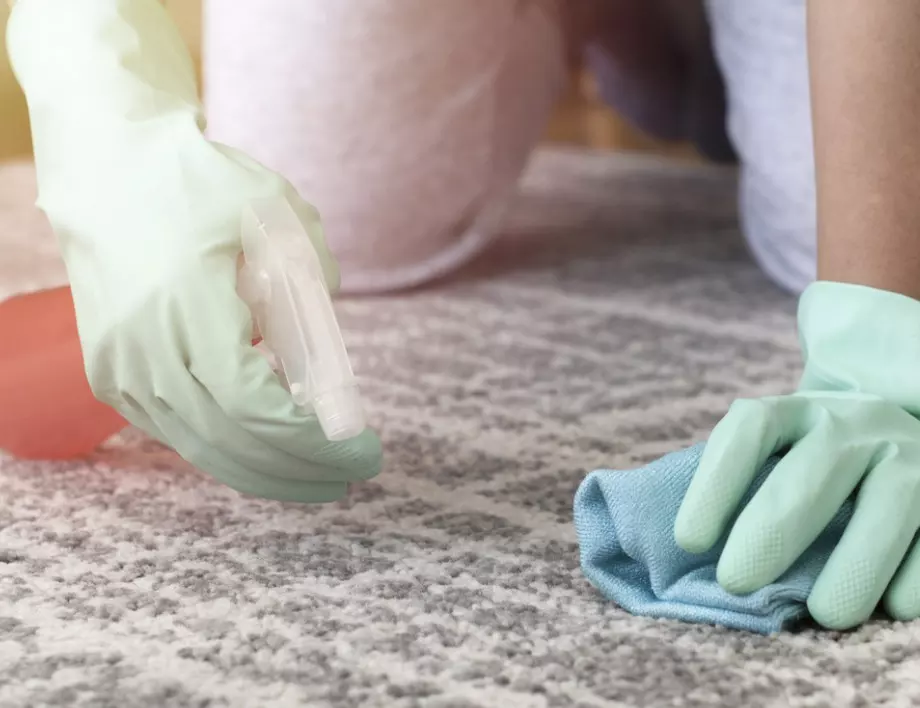 Домашният препарат за почистване на килими, който изуми милиони хора 