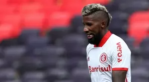 {{ otherArticle[0].article.title }}