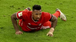 Разследват Боатенг след смъртта на приятелката му