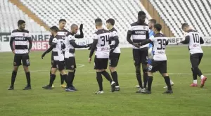 Локомотив (Пд) потрепери, но стигна 1/4-финалите за Купата с волеви обрат