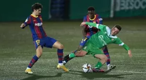 ВИДЕО: Как хлапакът Мориба благодари на Куман, че го пуска в първия тим?