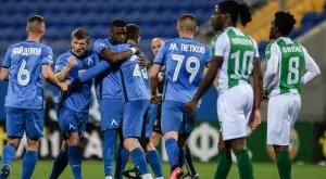 {{ otherArticle[0].article.title }}