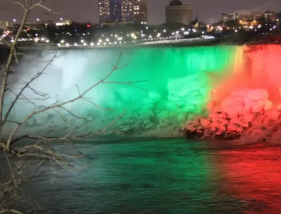 Ниагарският водопад пак грейва в цветовете на българското знаме за 3 март