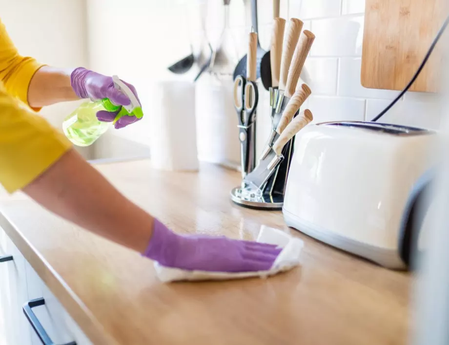 Можем ли да почистим кухнята, без да използваме химикали?