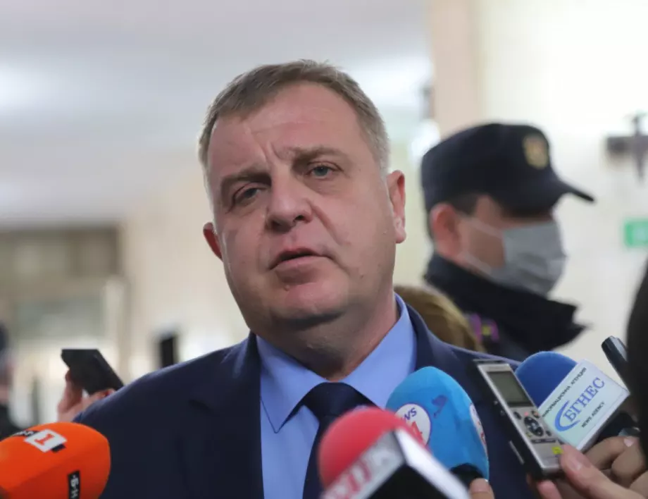 Каракачанов: Янев и Радев да се придържат към утвърдената  позиция и да не се подвеждат по манипулациите на Скопие