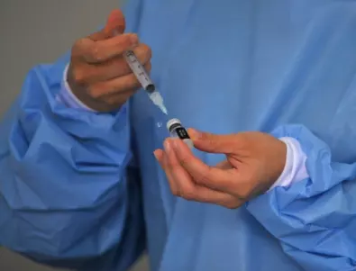 Учители искат трета доза ваксина и тестване два пъти седмично в училищата