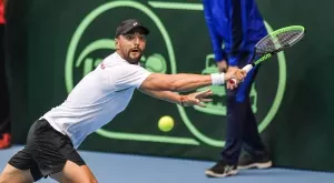 {{ otherArticle[0].article.title }}