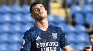 {{ otherArticle[0].article.title }}