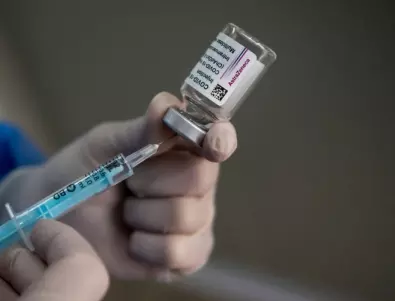 Берлин временно спря ваксинирането с AstraZeneca на граждани под 60 г.