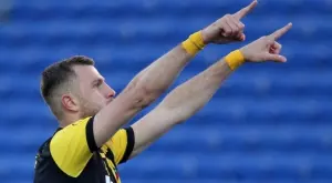 {{ otherArticle[0].article.title }}