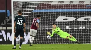 Нов гол на Лингард доближи Уест Хем до топ 4 във Висшата лига