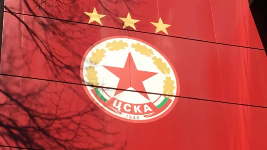 2 в 1: ЦСКА обяви първи нов футболист и изясни бъдещето на любимец на феновете