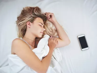 Спане до телефона: Лоша идея ли е това?