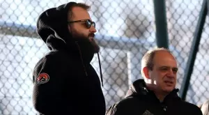 Стойчо Младенов дарява сериозна сума за проблемния дълг