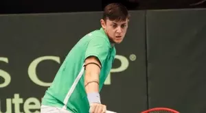 Алекс Лазаров на 1/4-финал в Хърватия