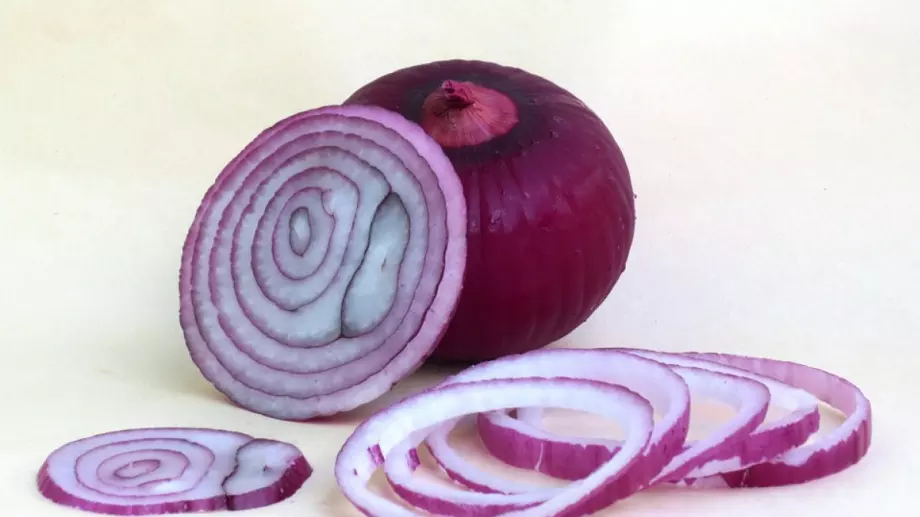 8 неочаквани приложения на лука - някои от тях ще ви изненадат