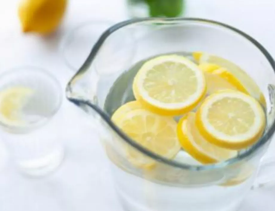 Кой би повярвал, че водата с лимон помага за толкова много неща