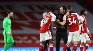 {{ otherArticle[0].article.title }}