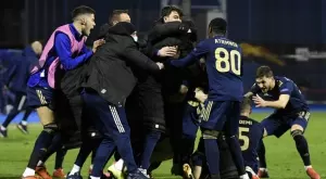 {{ otherArticle[0].article.title }}