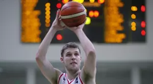 Изумителен! Александър Везенков подпали Евролигата с 31 точки и победен кош за Олимпиакос (ВИДЕО)