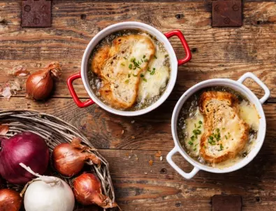 Рецепта на деня: Френска лучена супа