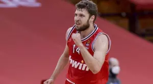 {{ otherArticle[0].article.title }}