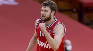 Монако усети яростта на Александър Везенков! Българинът изведе Олимпиакос до финал в Евролигата (ВИДЕО)