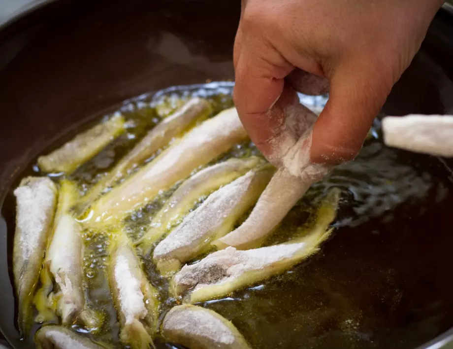 Учени: Хората, които ядат пържена риба, са с по-висок риск от това заболяване