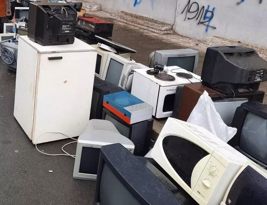 30 телевизора, 6 прахосмукачки и още куп непотребни електроуреди събра акция в Асеновград