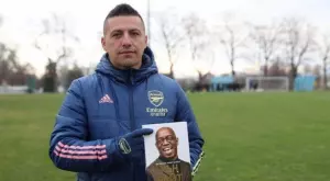 {{ otherArticle[0].article.title }}