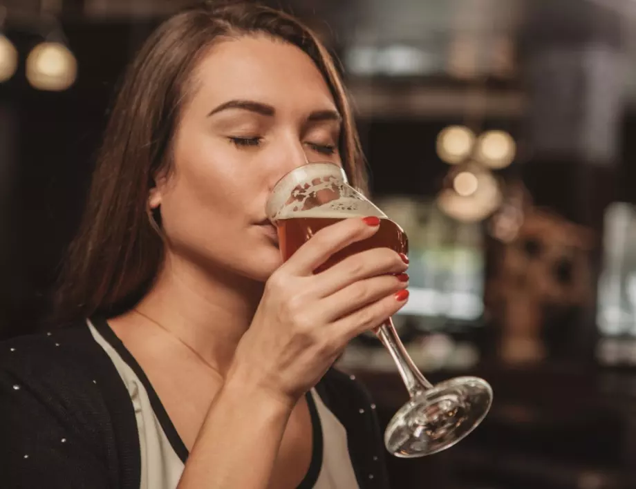 Ендокринолози казват защо не трябва да пием бира в жегата