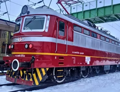 Още един изцяло обновен локомотив на БДЖ вече пътува