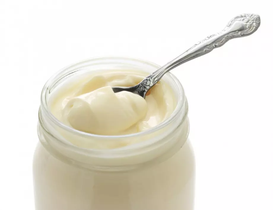 Ето как да си направите цял буркан домашен хрян