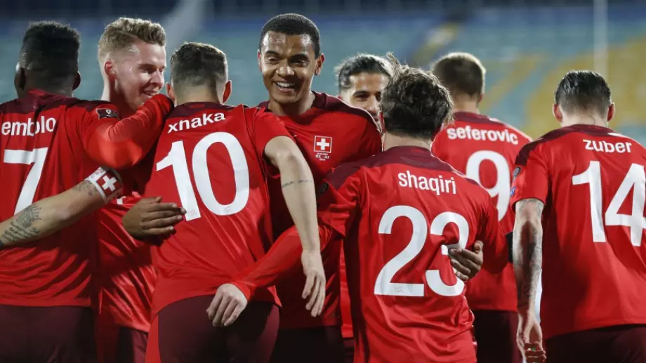 Швейцария ще бъде без капитана си в 1/4-финала срещу Испания