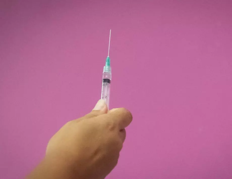 Американските фармацевтични компании призоваха да не се допуска предаване на технологията за РНК-ваксините на Русия и Китай