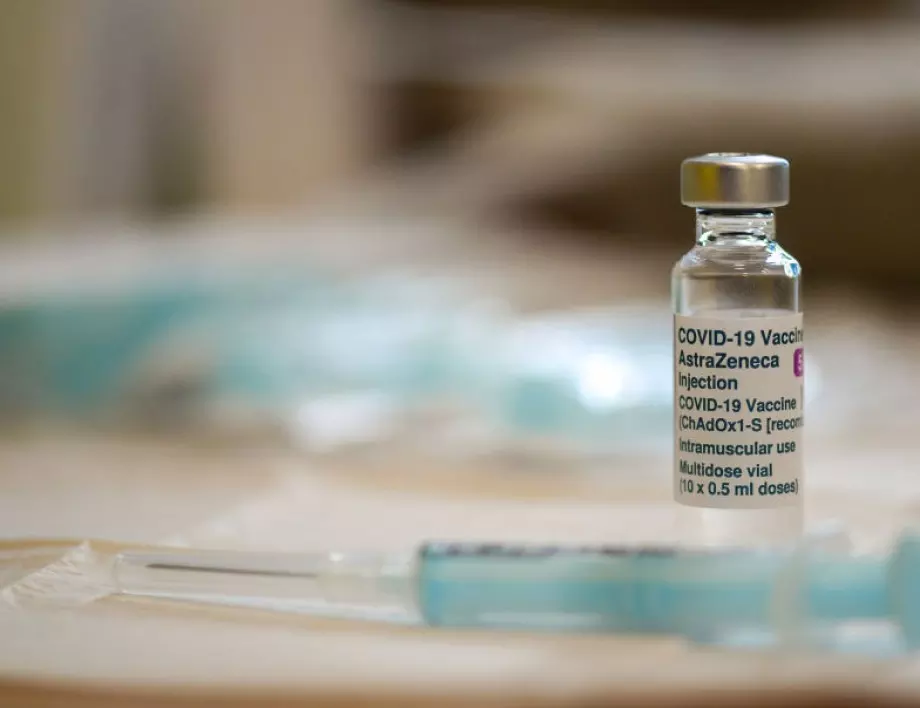 Епидемиологът Петър Марков: Не е доказана безусловната връзка между ваксинирането с "Астра Зенека" и страничния ефект