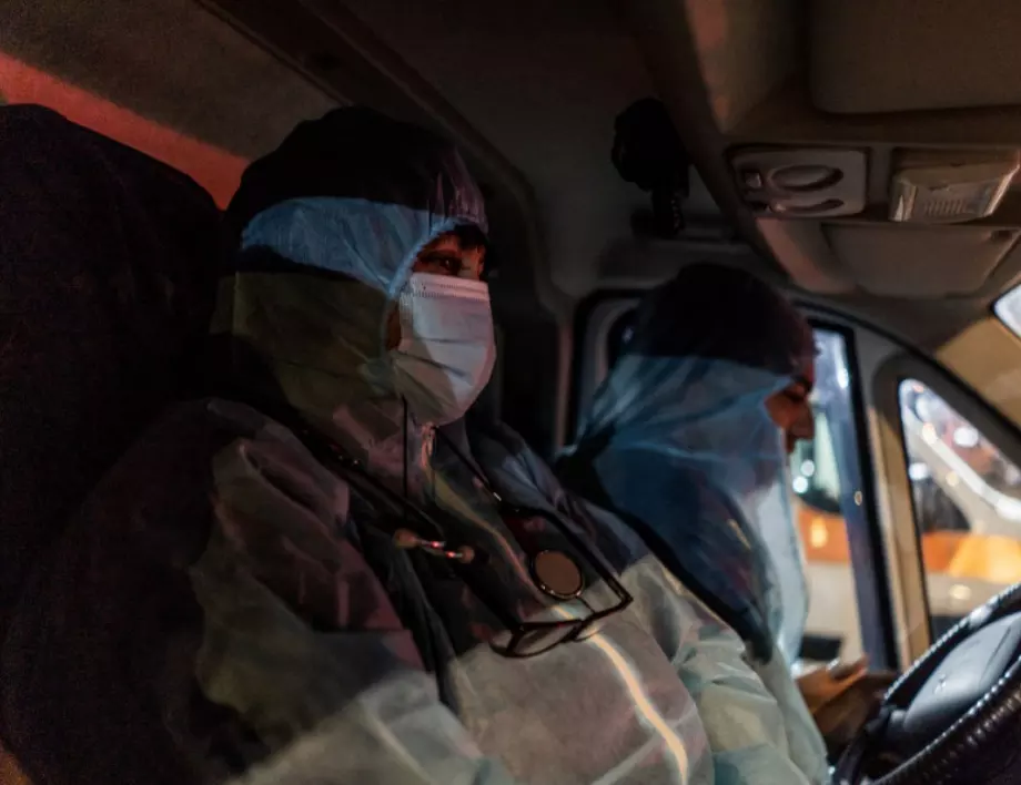 Нов трагичен разказ: Мъж със симптоми на коронавирус умира, а линейката закъснява с 12 часа
