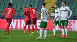 {{ otherArticle[0].article.title }}