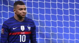 Франция победи Казахстан с 2:0, Килиан Мбапе изпусна дузпа 