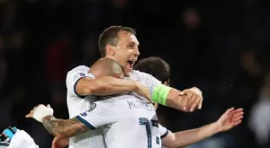 Артьом Дзюба в костюма на "Дедпул", за да отпразнува титлата със Зенит (ВИДЕО)