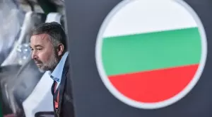 {{ otherArticle[0].article.title }}