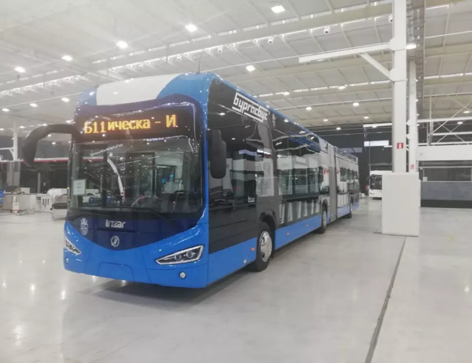 Община Бургас представи новите електрически автобуси 