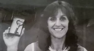 {{ otherArticle[0].article.title }}