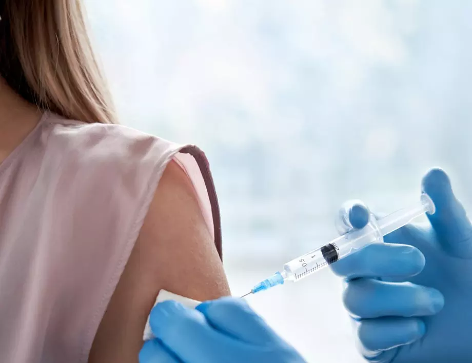 Унгария първа в ЕС ще ваксинира тийнейджъри срещу COVID-19