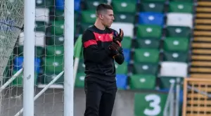 {{ otherArticle[0].article.title }}