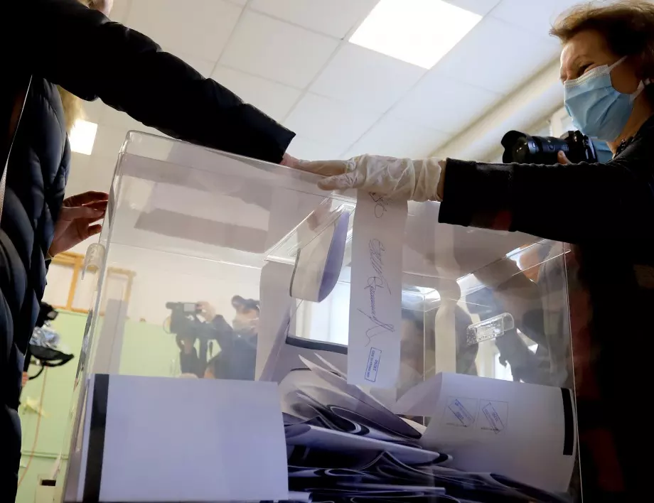 Искат оставки в ЦИК заради нарушения в секциите в Турция в изборния ден