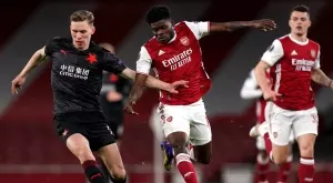 Ювентус "извива ръцете" на Арсенал за Артур, иска Парти в замяна